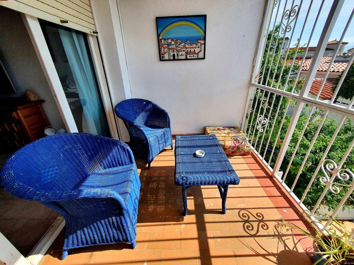 Bonita Casa Con Terraza Y Patio Empuriabrava Bagian luar foto